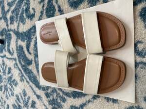 Universal Thread Women's Dora Two Band Slide Sandals White Size 8.5